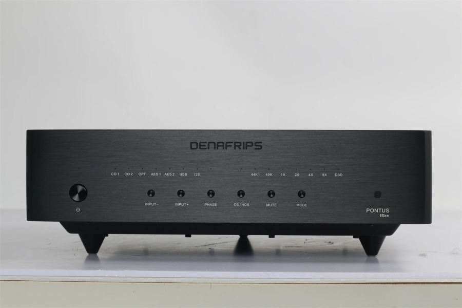 Цифровой аудио-ЦАП Denafrips New PONTUS 15TH R2R с высококачественным балансным входом, оптическим, USB I2S, AES, коаксиальным, RCA + XLR входами.