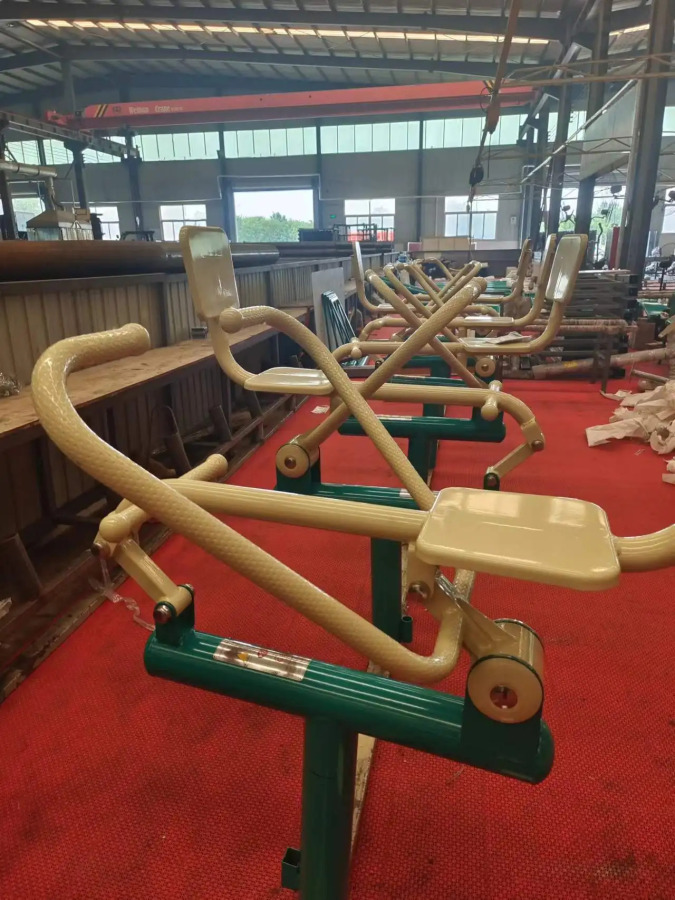 Fitnes va velosipedda mashq qilish uchun professional uskunalar