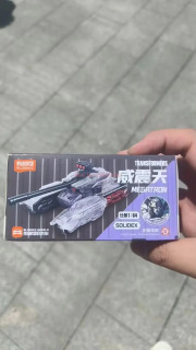 Blokees o'zgartirilishi mumkin bo'lgan o'yinchoq mavjud: Megatron Nemesis Prime Posable modeli kolleksion figurali sovg'a